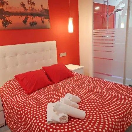 Conil Red-black Apartment *